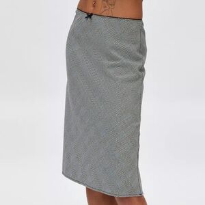 NWT Urban Outfitters Renewal Remnants Plaid Knee Length Column Midi Skirt Size M